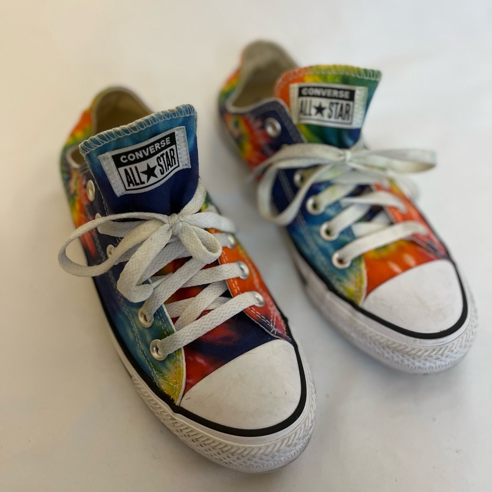 Tie dye converse size 7 - Picture 2 of 6